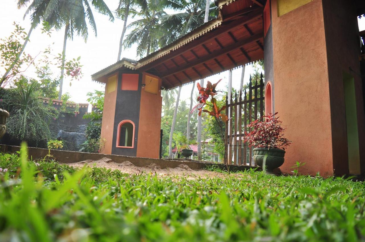 Soba Lanka Holiday Resort Melsiripura Bagian luar foto