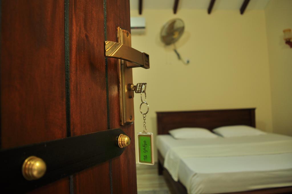 Soba Lanka Holiday Resort Melsiripura Bagian luar foto