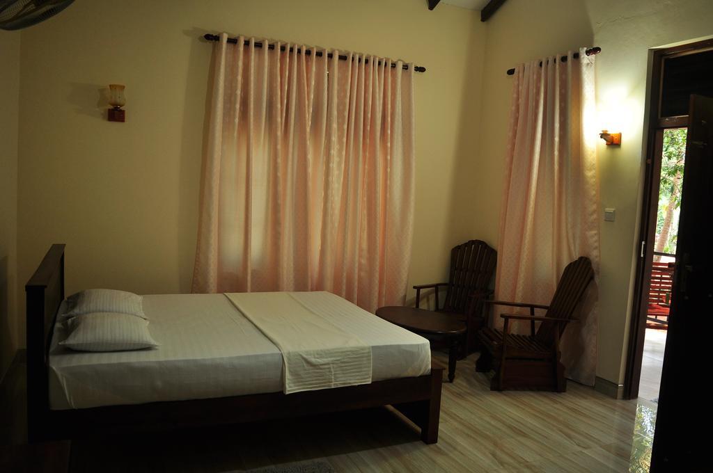 Soba Lanka Holiday Resort Melsiripura Bagian luar foto