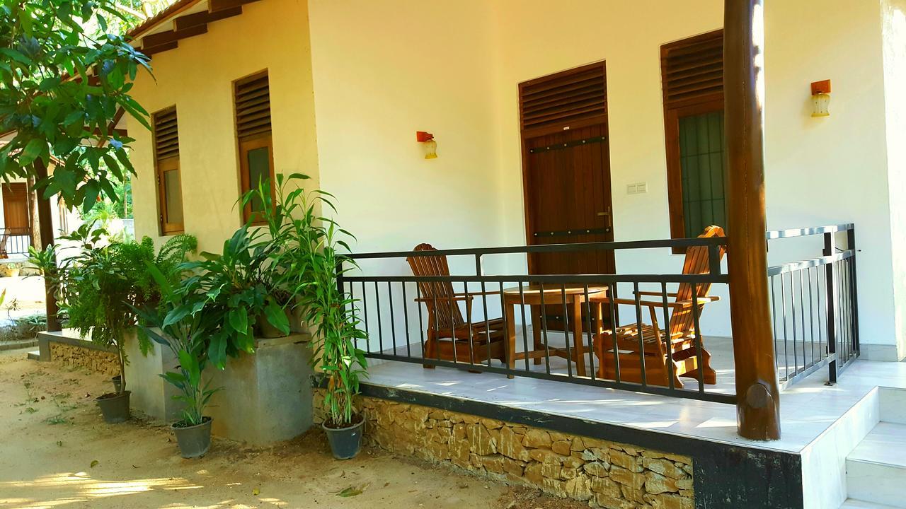 Soba Lanka Holiday Resort Melsiripura Bagian luar foto